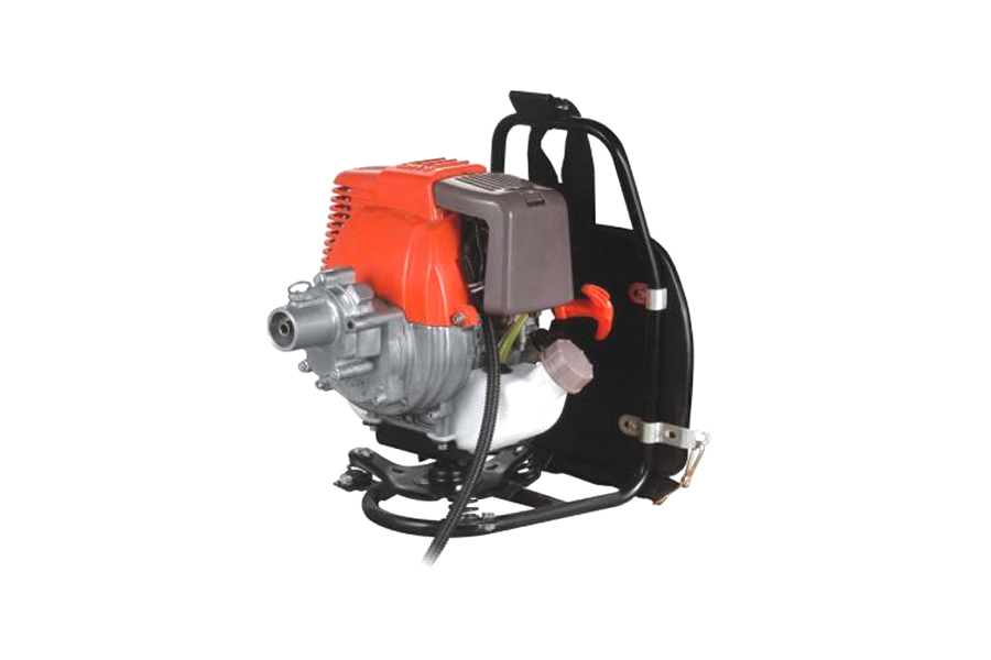 Batohový benzínový vibrátor na betón Batohový benzínový vibrátor na betón