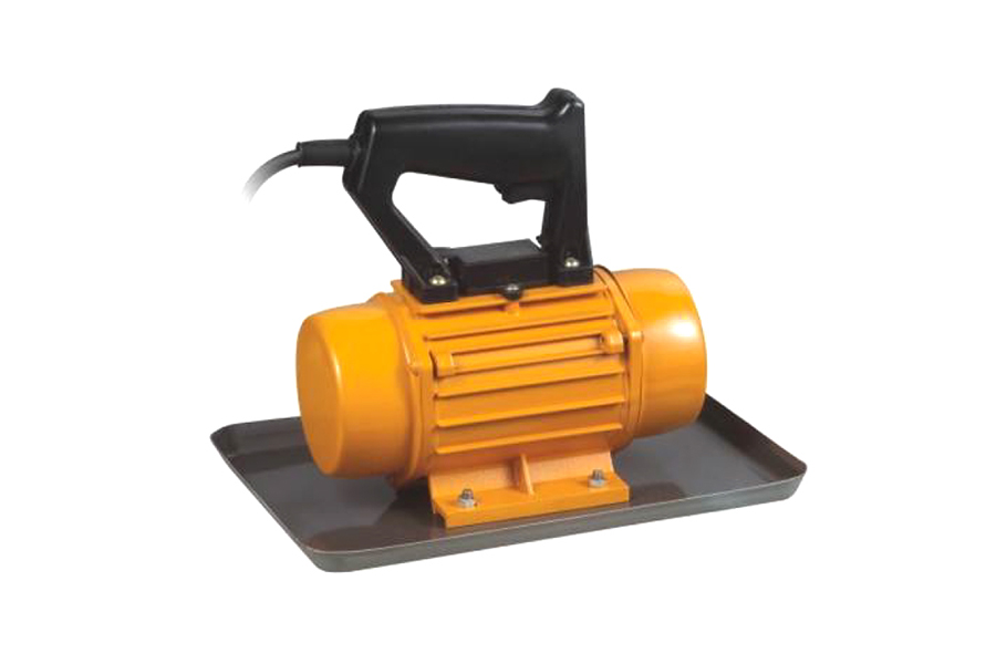 Prenosný vibrátor na betónovú lyžicu Prenosný vibrátor na betónovú lyžicu